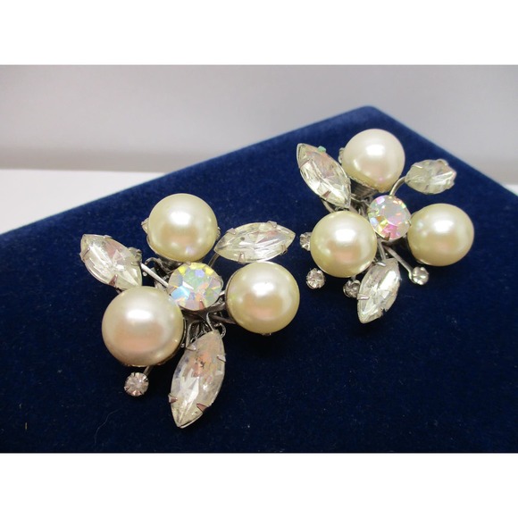 Vintage Judy Lee Silver AB Rhinestone Pearl Flower Spray Clip on Earrings - Picture 2 of 10